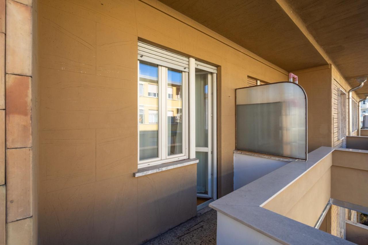 Toc-Toc Apartment A 10 Min Dall'Ospedale Maria Vittoria Turin Exteriör bild